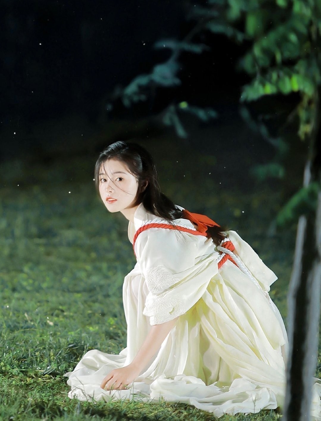 神明|“神明少女”风格的汉服也太美了，优雅又清冷，怪不得女生都爱穿
