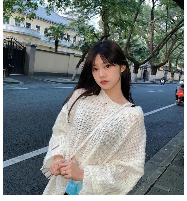 又一檔新戀綜剛官宣，就被網友質疑抄襲，女嘉賓顏值爆表成亮點