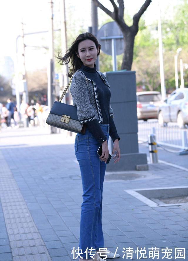 圆领开衫外套,搭配阔腿牛仔裤,势必会引领一番潮流