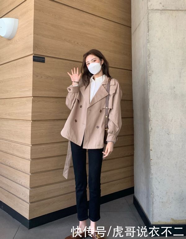 30岁女性职场穿搭值得学习，优雅与干练并存，做职场时髦精