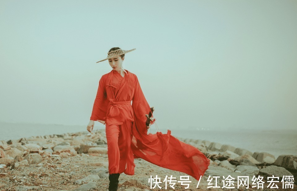 独孤九剑!金庸笔下十大剑法:独孤九剑第三,第二如机关枪,第一修仙般存在