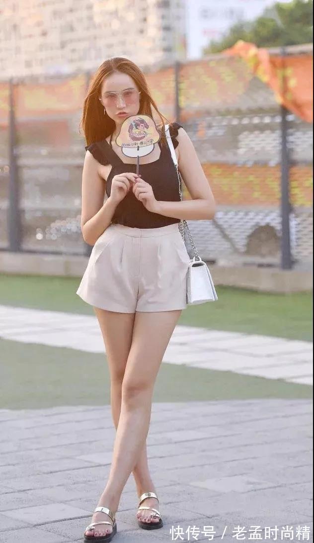 路人 街拍路人,没有丑女人,不做懒女人,穿搭时尚体面才能魅力无限