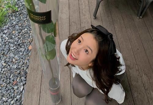 张子萱陈赫隔空同框，女方晒照为老公打call，欲秀恩爱却被翻旧账