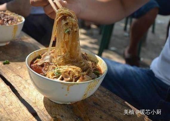  早去|夫妻卖“最牛”小吃，12元1碗，每天只卖300碗，想吃要早去