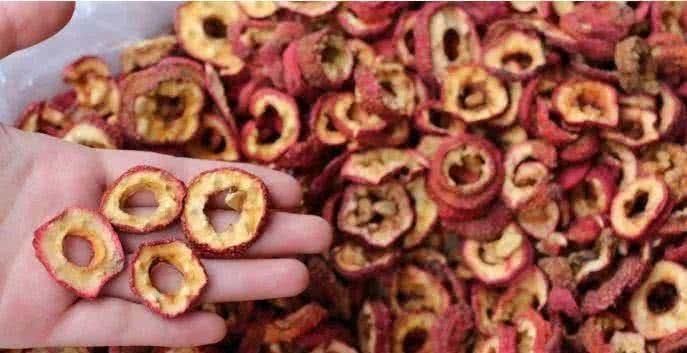 山楂和此物一起泡,等于“天然瀉藥”,廁所按時上,越喝越瘦