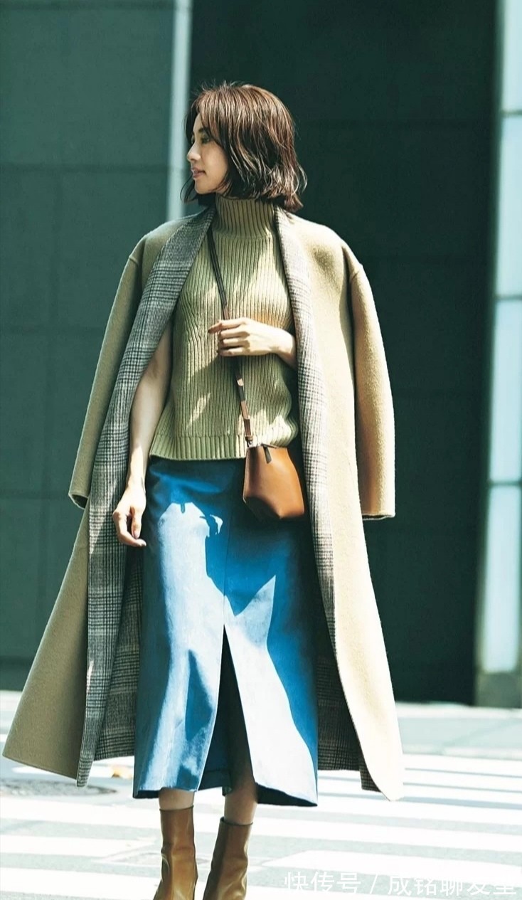 鞋子|四五十岁的女人秋冬很少穿帆布鞋!换成这三双鞋子,显腿长又时髦