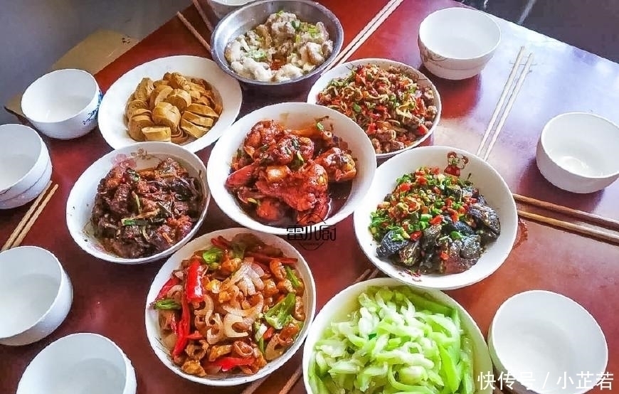 佩奇|孩子过生日,在家做了几道菜,不铺张不浪费,大家吃得好开心