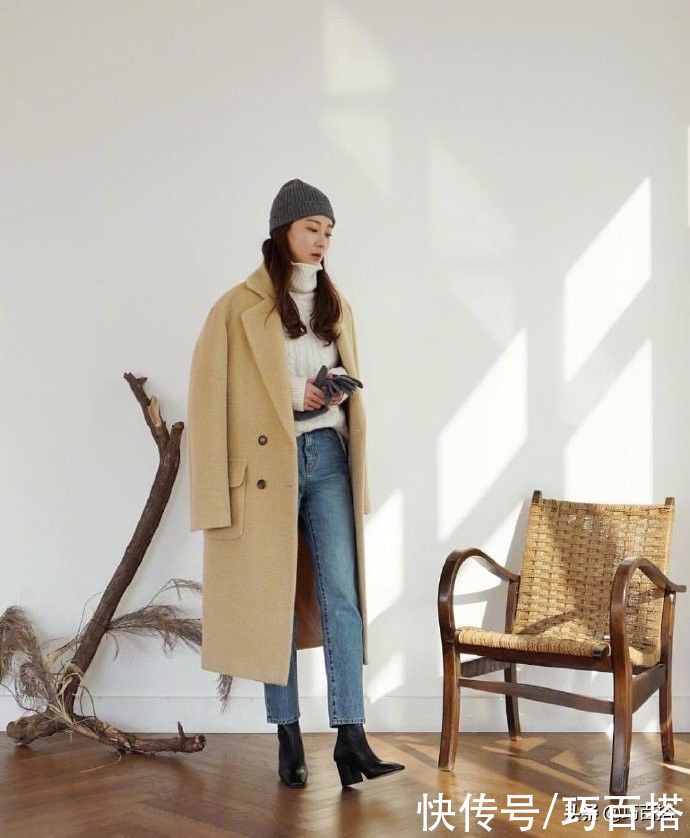 仙女穿冬装也依然是仙女，清雅淡然的模样让人心动，保暖又精致