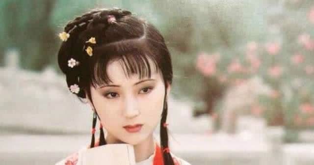 雪雁$宝钗被黛玉奚落,薛姨妈真的不计较吗?