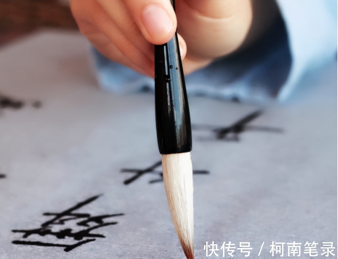 英国#汉字有缺陷?英国诺贝尔奖得主罗素表示,中国汉字有“三大缺陷”