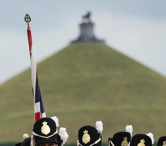 滑铁卢战役|为什么滑铁卢战役后,拿破仑一蹶不振