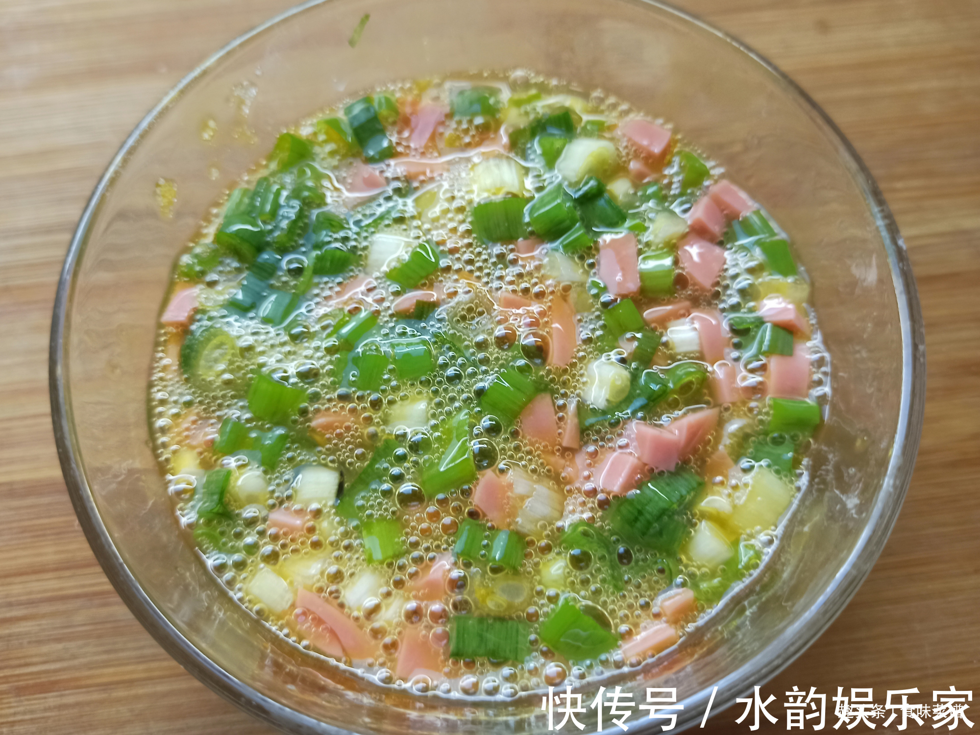 蛋液|不擀面，不揉面，早餐简单做，营养好吃易消化，早上不耽误睡懒觉