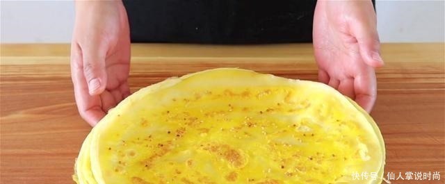 家常版早餐饼做法,十分钟就能搞定,简单易学又美味,适合上班族