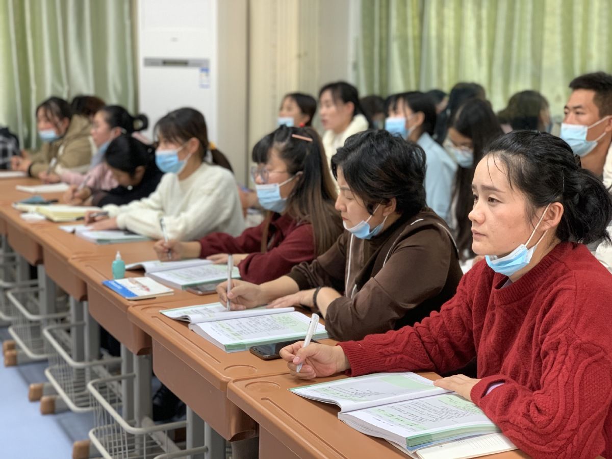 师生关系|看看浙江同学班会怎么开新疆少年乐享“云课堂”收获良多