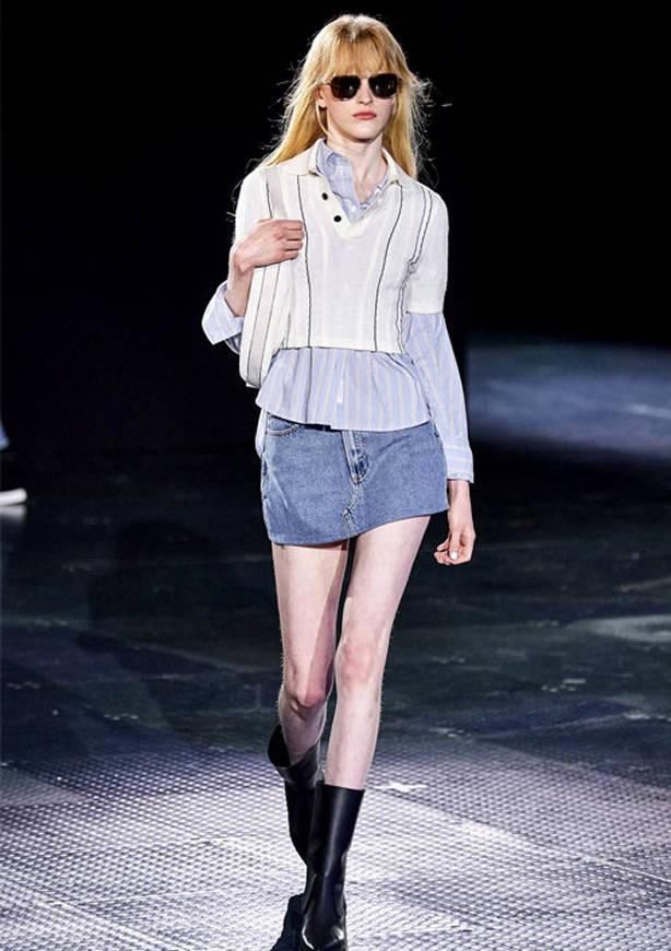 显得|35岁女人春季怎么穿上班服不仅接地气,还能彰显知性利落一面