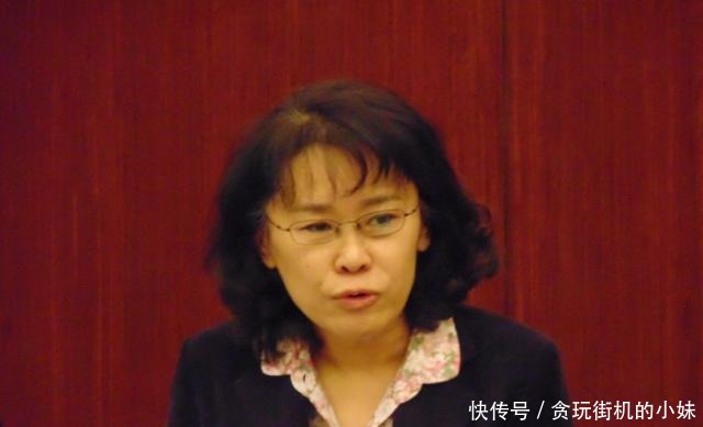 保尔|当代“保尔”张海迪5岁高位截瘫却自学成才,成医者济世救人!