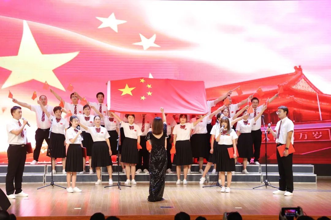 军民大生产|我县举行“唱支红歌给党听——学百年党史 展海岛风景” 礼堂红歌展演活动！