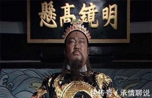 清官|历史上包拯真的是清官吗?考古队长进入后,看到盗墓贼写的8个字