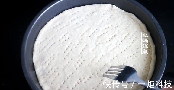 孩子爱吃的,2款简易披萨,几分钟做一个,比买的放心