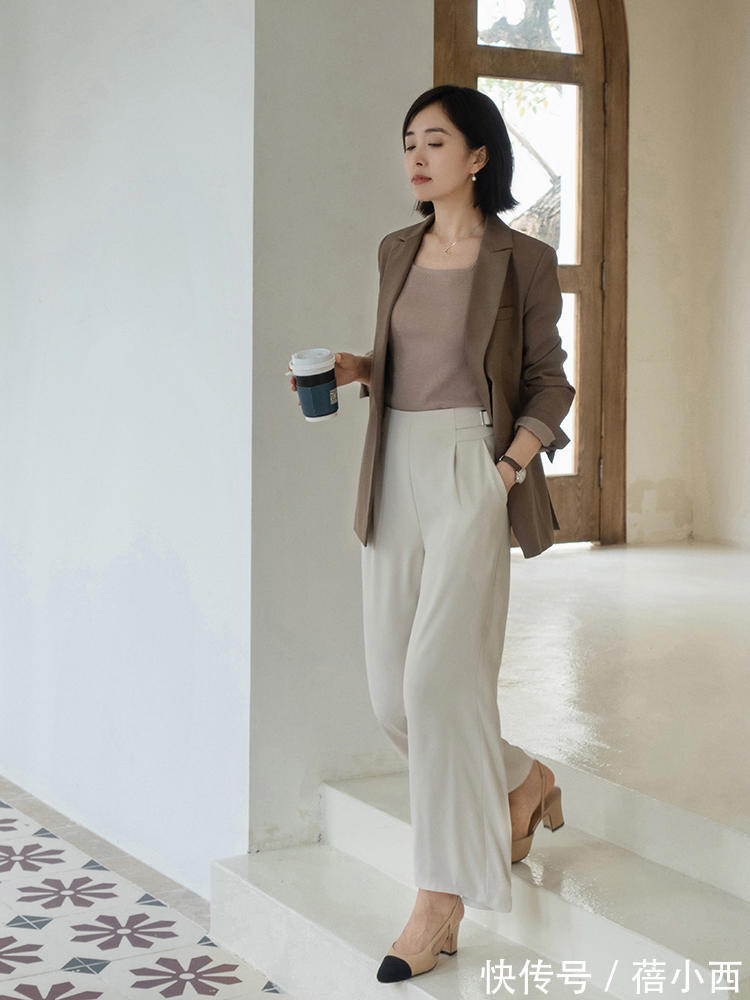 小蛮腰|精致!时髦!高级!2周14天不同的优雅搭配,早秋穿搭不发愁