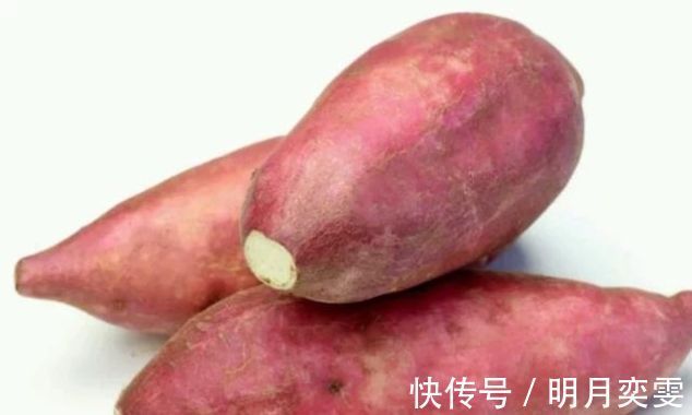 不用烤箱不加一滴水,也能做烤红薯?直接把红薯放进电饭煲,出锅