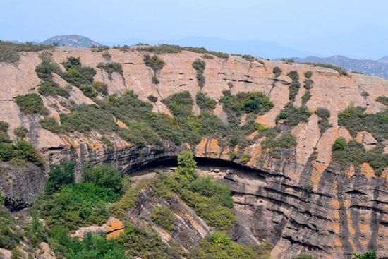  奇山|中国奇山，酷似双塔，它是怎么形成的？