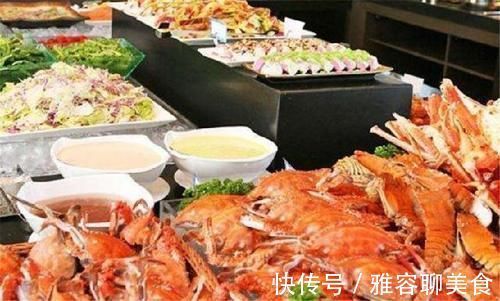 成性|奶奶带孙子吃“自助餐”,剩了一桌转头想走人,餐厅的做法很解气