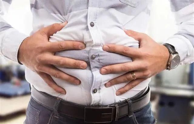 肠胃|便秘的“诱因”已找到!提醒你:三类食物,再喜欢也尽量少碰