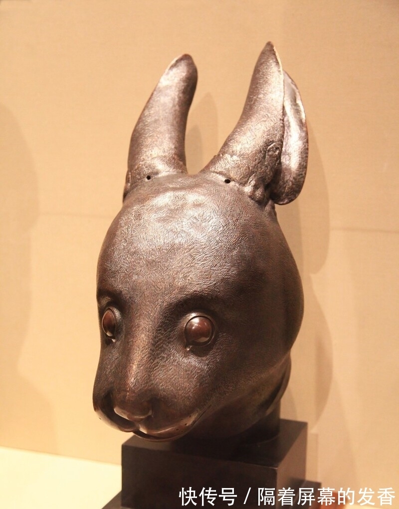 收藏家@马未都:丢尽了中国人的脸,这货还以为自己是国民英雄