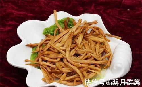 黄花菜|女性不想老太快，适合吃几种食物，美白润肤，延缓衰老，好处多多