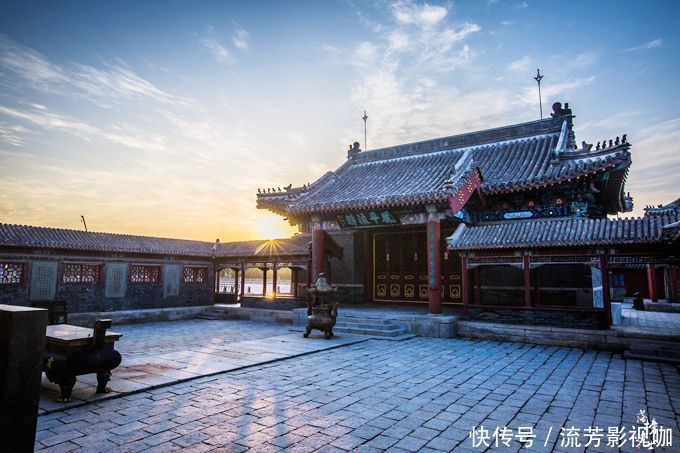 山海关老龙头有一座海神庙，在这里可以眺望长城美景，你来过吗