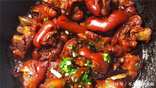 沈万三|朱元璋指着猪蹄问沈万三,这是什么菜?沈万三智答3字,保住性命