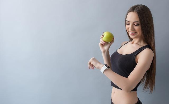 小蛮腰|想减肥的人，坚持早起2要、睡前3不要，或许让你悄悄瘦出小蛮腰