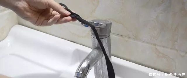 实用|水龙头上套个纸杯，这个用途太聪明了，一年省下几百元，太实用了