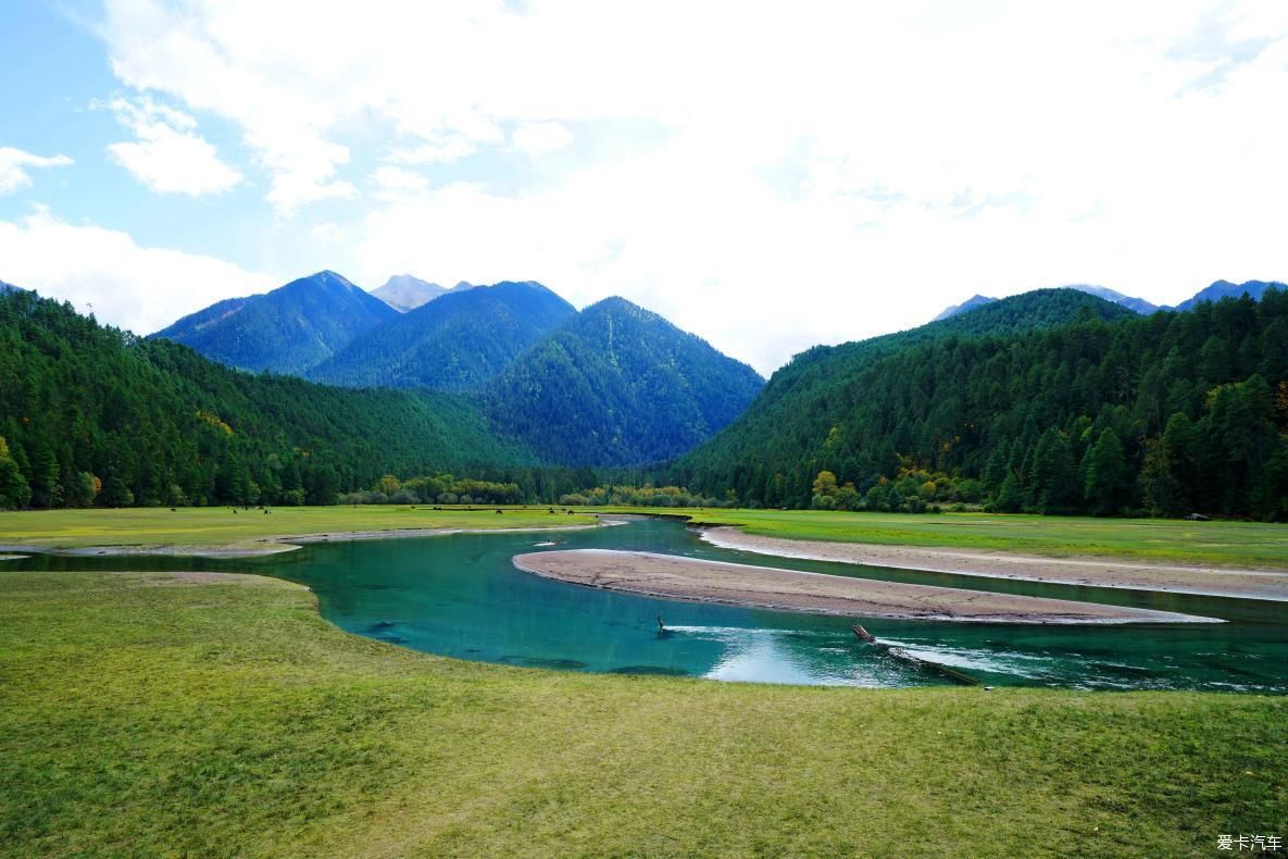 独自自驾游 欣赏最美的岗云杉林 体验环藏之旅的慢生活