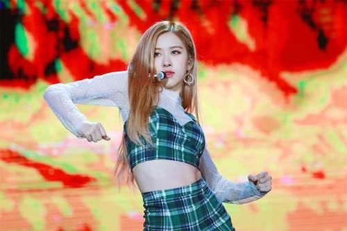 BLACKPINK的受教育程度如何，仅一人高中毕业？Rosé：想回到高中！