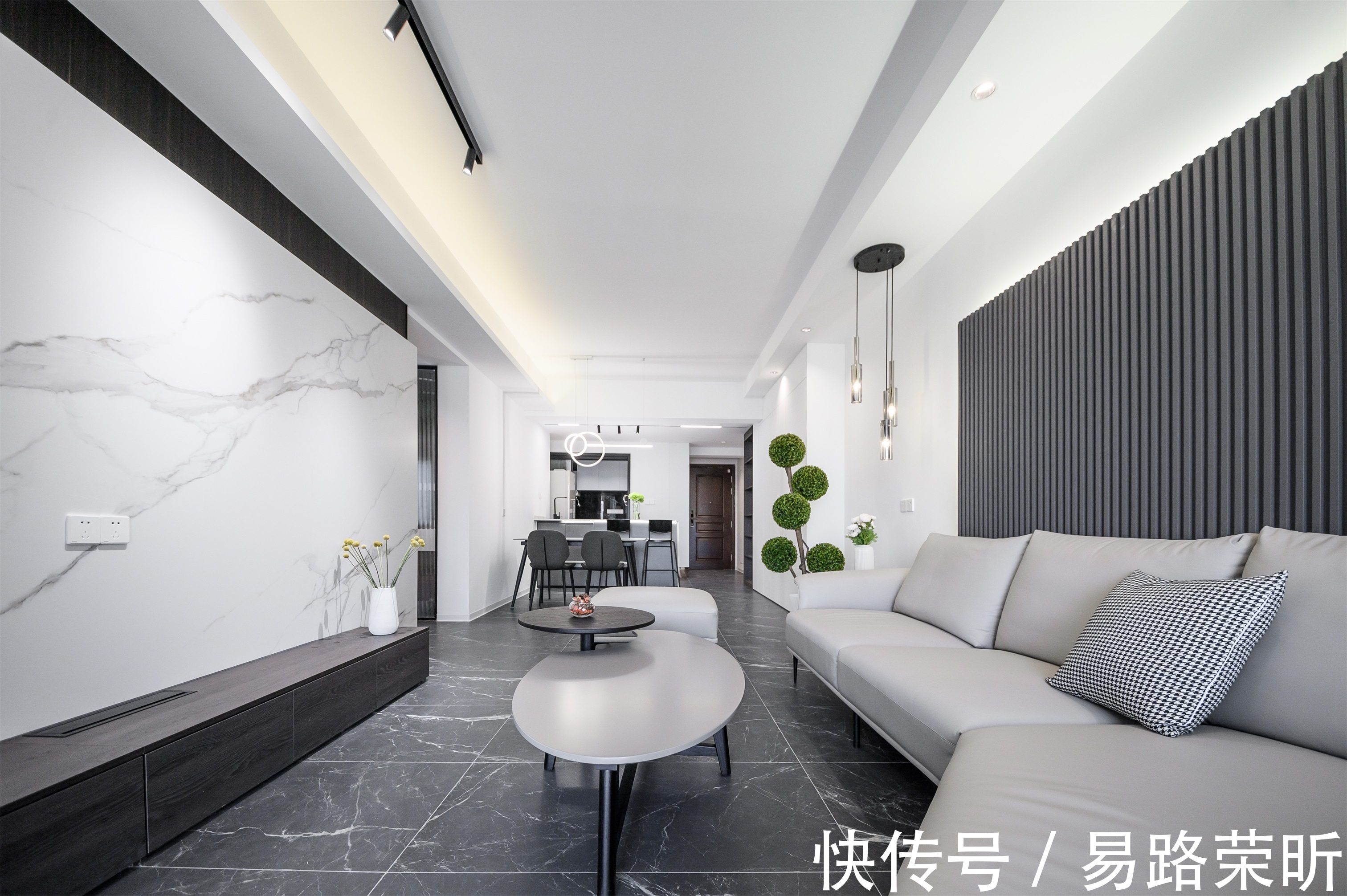 过道|家是温柔的避风港,寒夜归来时的一盏灯,是记忆里的温存,放不下的牵挂。