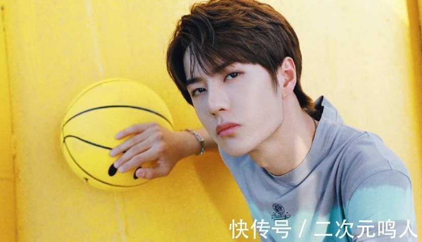 微微一笑|舞蹈界天花板,冠军导师王一博的艰辛成名路