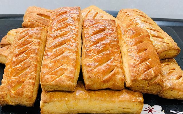  香酥|1碗面粉加2个鸡蛋，教你做香酥小饼干，酥香脆爽，比面包还好吃