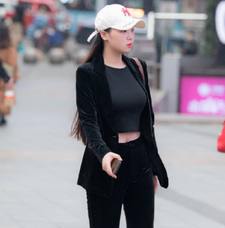 写真 换季不知道选择什么搭配变身酷女孩就用这种新造型!