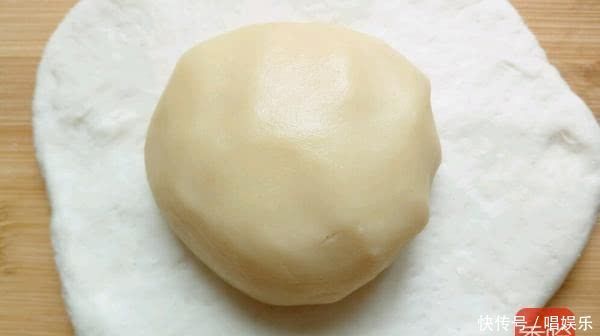 烧饼也能自己做,和面很关键,面软油酥香比买的还好吃