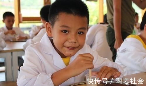 健脾消食|孩子积食的“清洁工”已找到，若娃能多吃，健脾消食，长成高个子