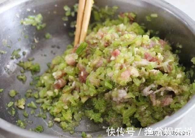 肉香|无论拌什么肉馅,这3种调料不能少,否则肉馅又干又柴,味不鲜