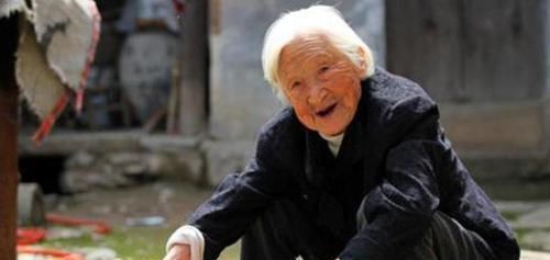 老人55岁后，出现这些”特征“，可能是”长寿“的人，希望你都有