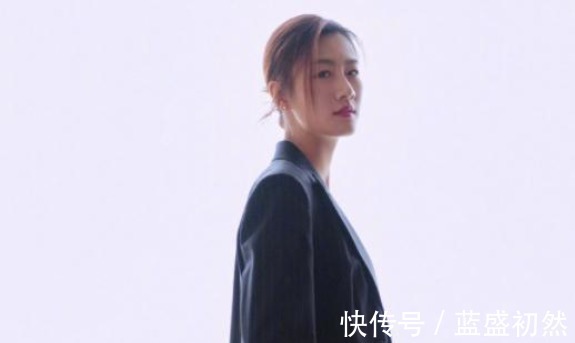 男士|大满贯丁宁恋爱了!与神秘男子牵手逛街好甜蜜,学业爱情双丰收!