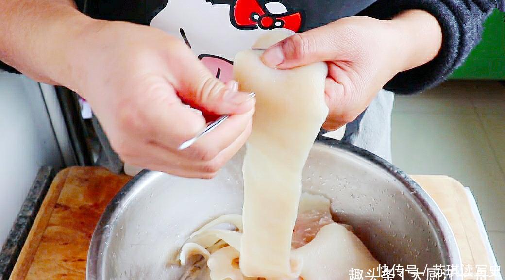  不腥|想吃猪皮冻不用买，手把手教你在家做，皮冻劲道q弹，不腥不臭