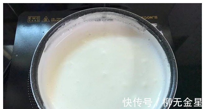 手残党|不用烤箱的小甜品，简单两步就做好，入口即化，比冰淇淋好吃！