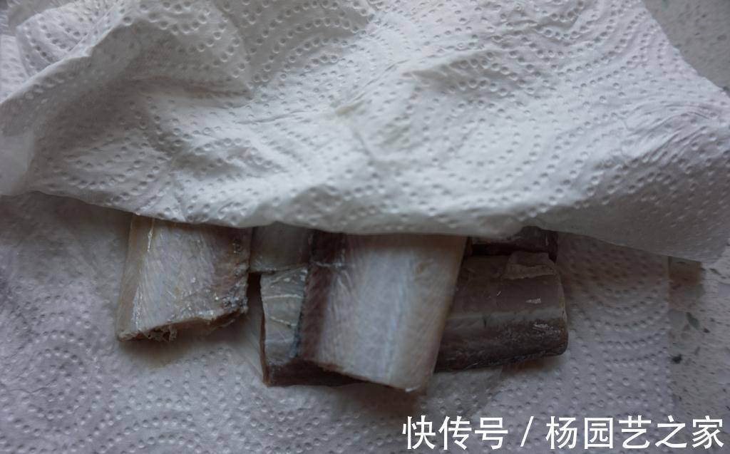 汤汁|秋天多给家人吃带鱼，此做法，软嫩入味又解馋，太下饭了
