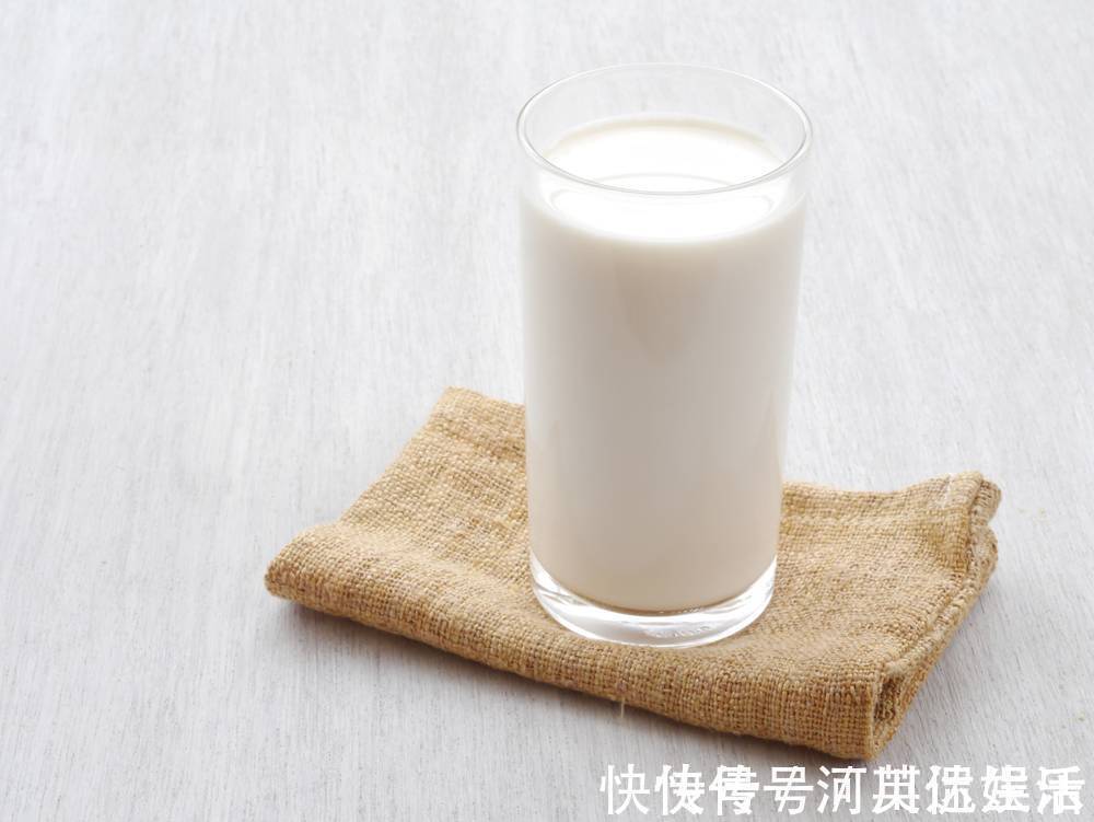 控制血糖|糖尿病人不能喝牛奶和酸奶提醒这3种食物才要忌口,多做了解