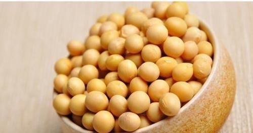 肌肤|女性想年轻,常吃好的食物,美容养颜、滋润肌肤,身体更年轻